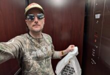 Engenheiro de VR demitido vive em trailer e faz DoorDash